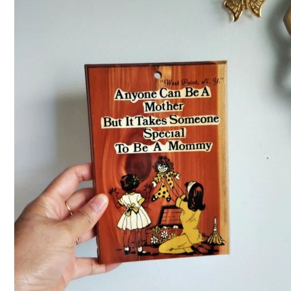 VTG 60's Souvenir Wooden Wall Plaque Decor